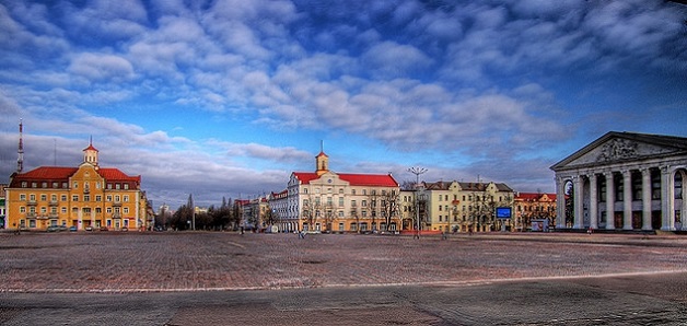 Центральна площа Чернігова